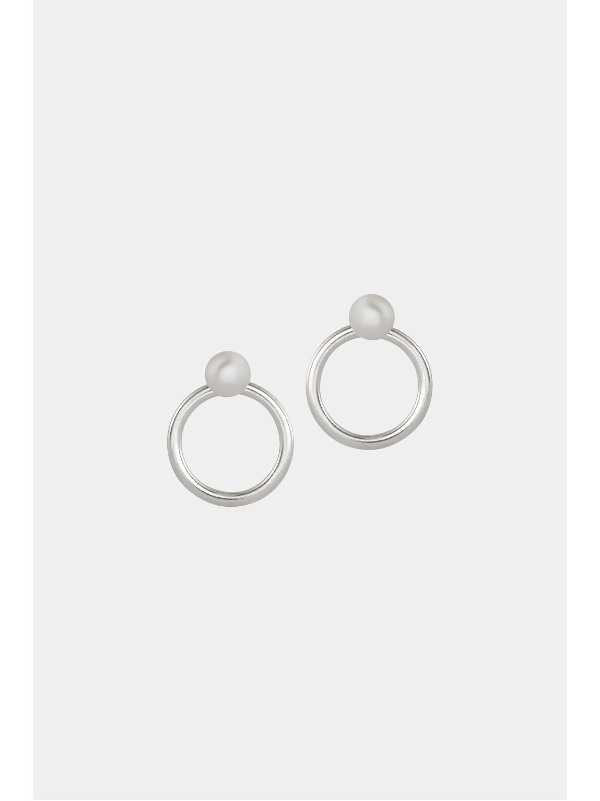 ADELE NOTES PEARL DIVER PERLO AUSKARAI ŽIEDO IŠORĖJ, 10 MM ADELE NOTES PEARL DIVER PERLO AUSKARAI ŽIEDO IŠORĖJ, 10 MM