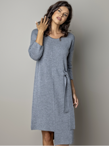 AG design šviesiai pilka megzta merino vilnos suknelė Claudia AG design šviesiai pilka megzta merino vilnos suknelė Claudia