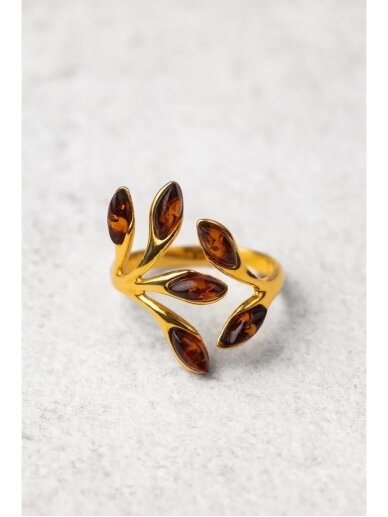 GOLD-PLATED AMBER RING “FLORENTIA AUREA TERRA”