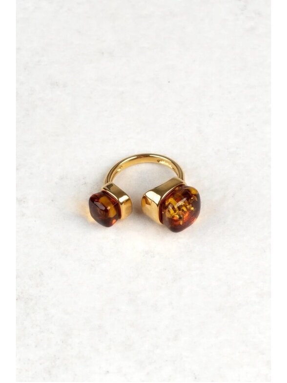 BANGUOJA LUXURIOUS GOLD-PLATED RING WITH HONEY-COLORED AMBER “AURUM UMBRAE - DUO”