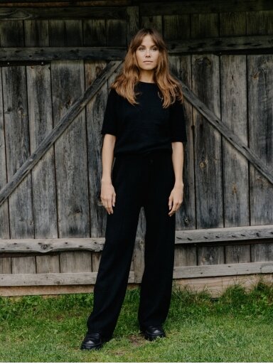 COOCOOMOS Claudia megzta kašmyro maikutė BLACK COOCOOMOS Claudia megzta kašmyro maikutė BLACK