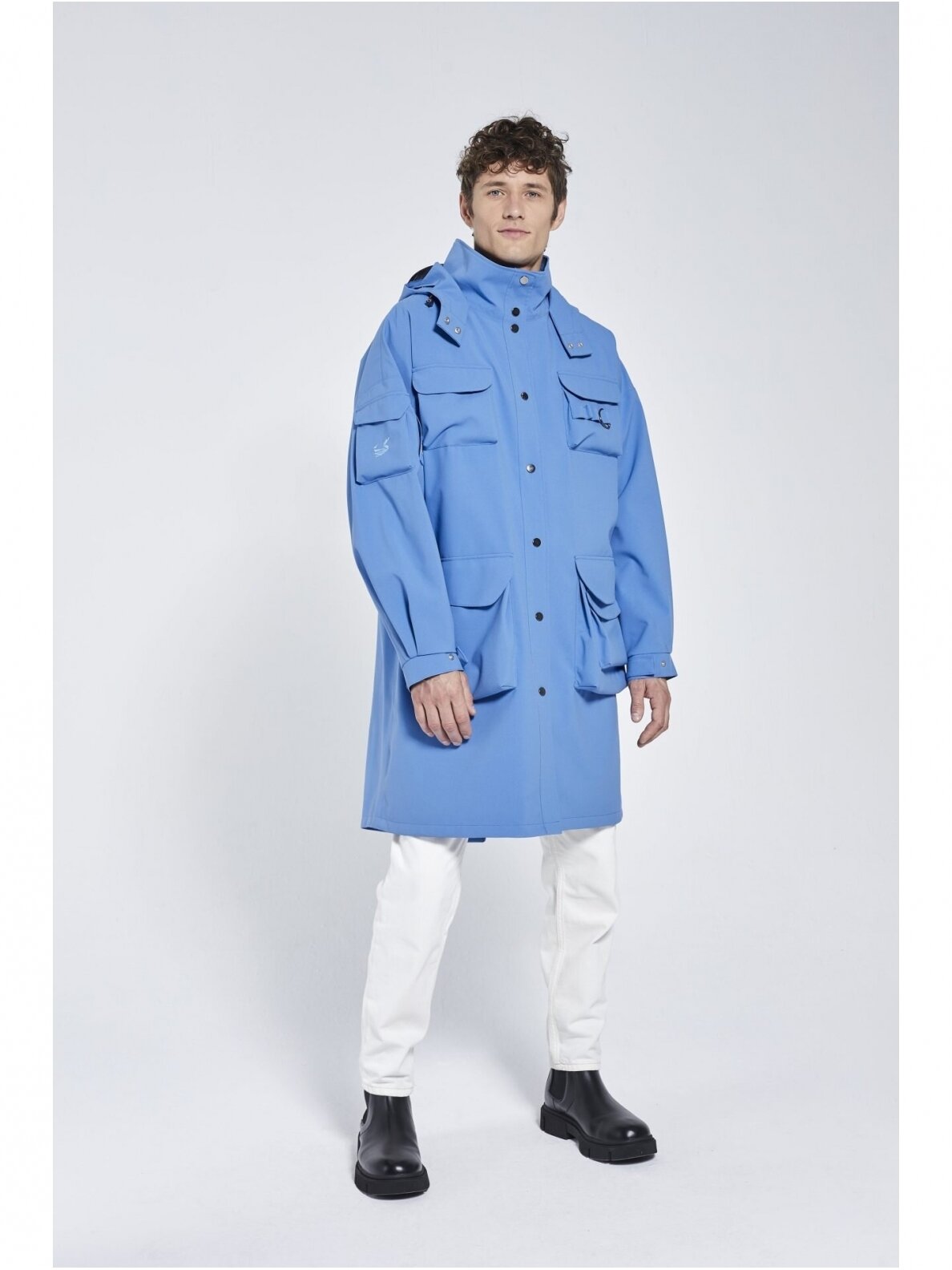 DUCKTAIL MĖLYNAS MARILA UNISEX LIETPALTIS – tvarios medžiagos 7 DUCKTAIL MĖLYNAS MARILA UNISEX LIETPALTIS – tvarios medžiagos 7