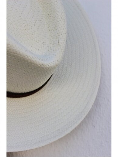 nomadbee rankų darbo balta  skrybėlė Alicante