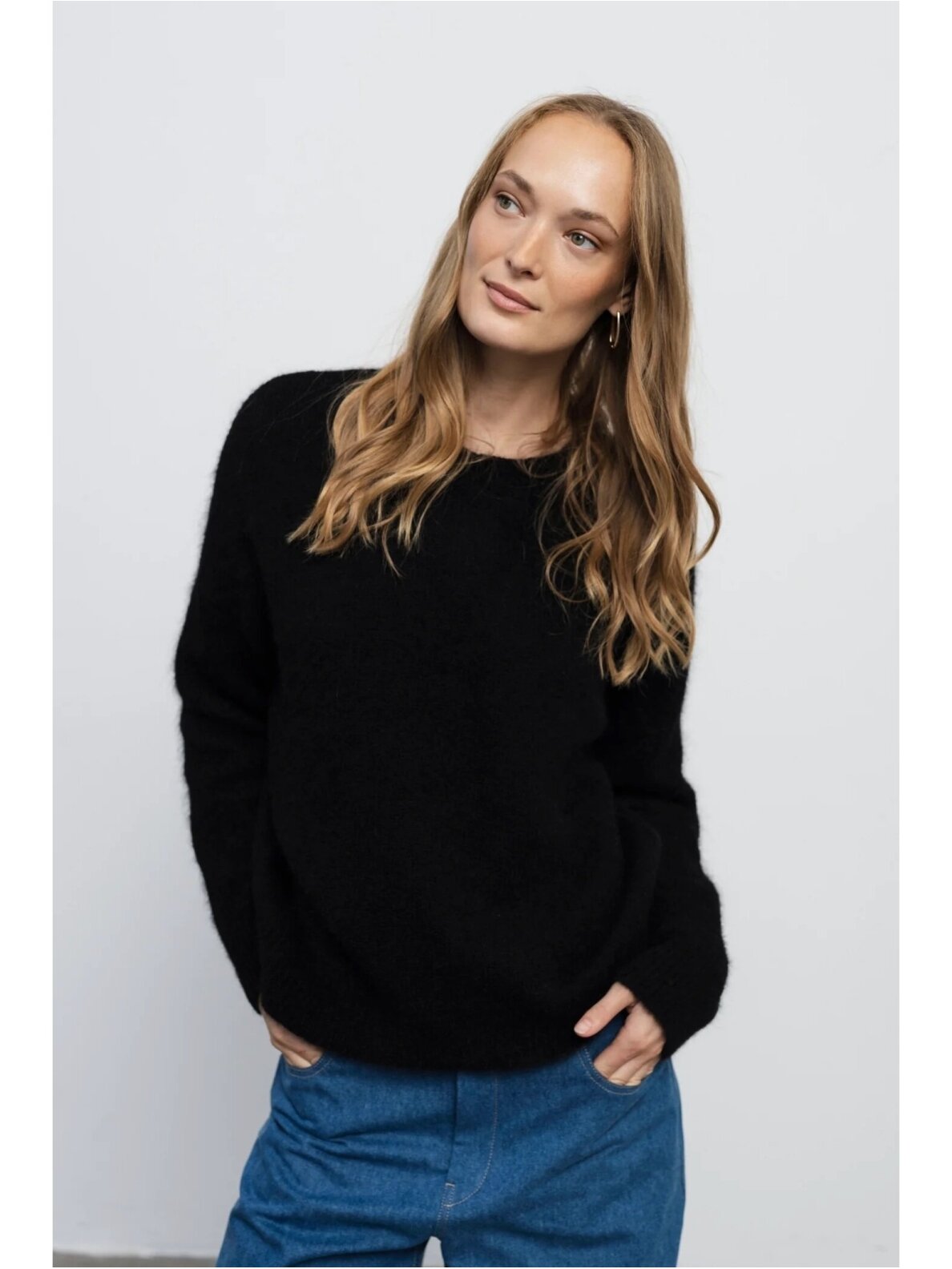 ROBI AGNES alpakos vilnos juodas megztinis CHLOE ROBI AGNES alpakos vilnos juodas megztinis CHLOE