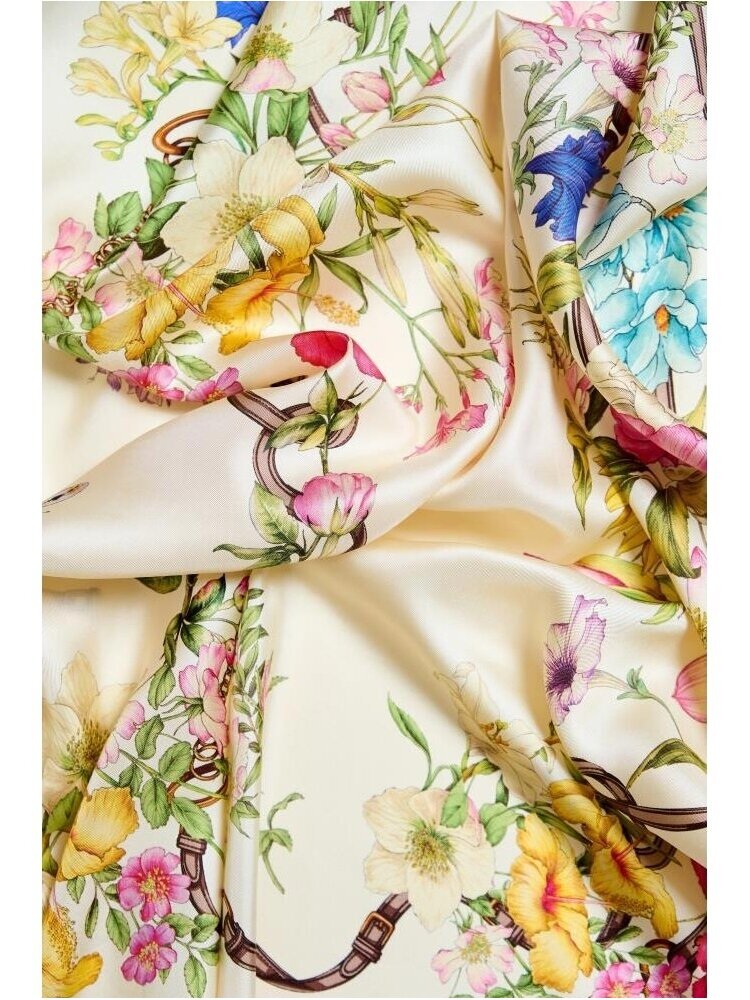 SKARELE SILK GRACE šilkinė skara, 84x84CM 4 SKARELE SILK GRACE šilkinė skara, 84x84CM 4