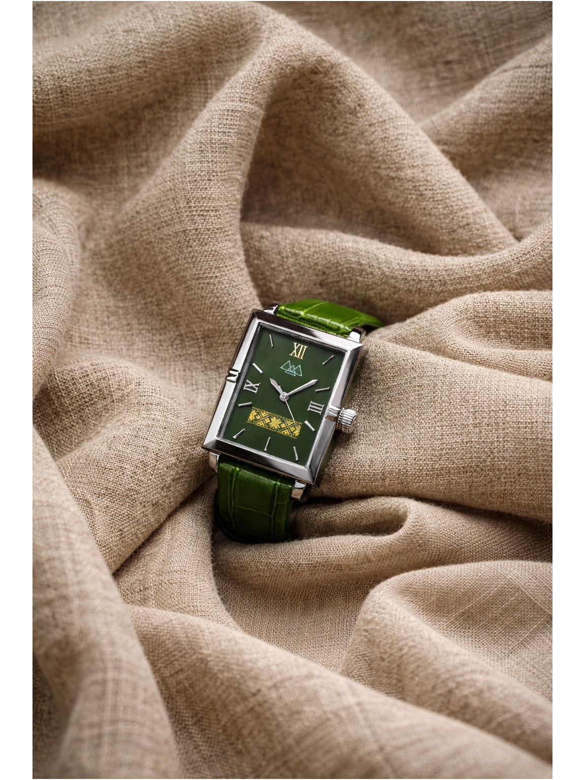 WATCHMAKER VISMANTAS moteriškas laikrodis "KAD GIRIA ŽALIUOTŲ" 2 WATCHMAKER VISMANTAS moteriškas laikrodis "KAD GIRIA ŽALIUOTŲ" 2